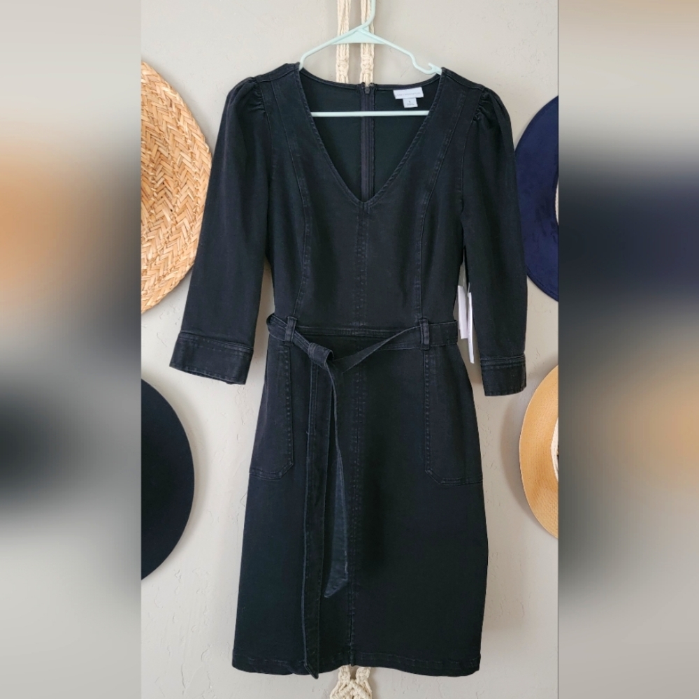Liz Claiborne black Denim belted dress with pockets - size 6